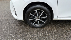 Toyota Yaris 1.5 Hybrid Icon Tech 5dr CVT Hybrid Hatchback